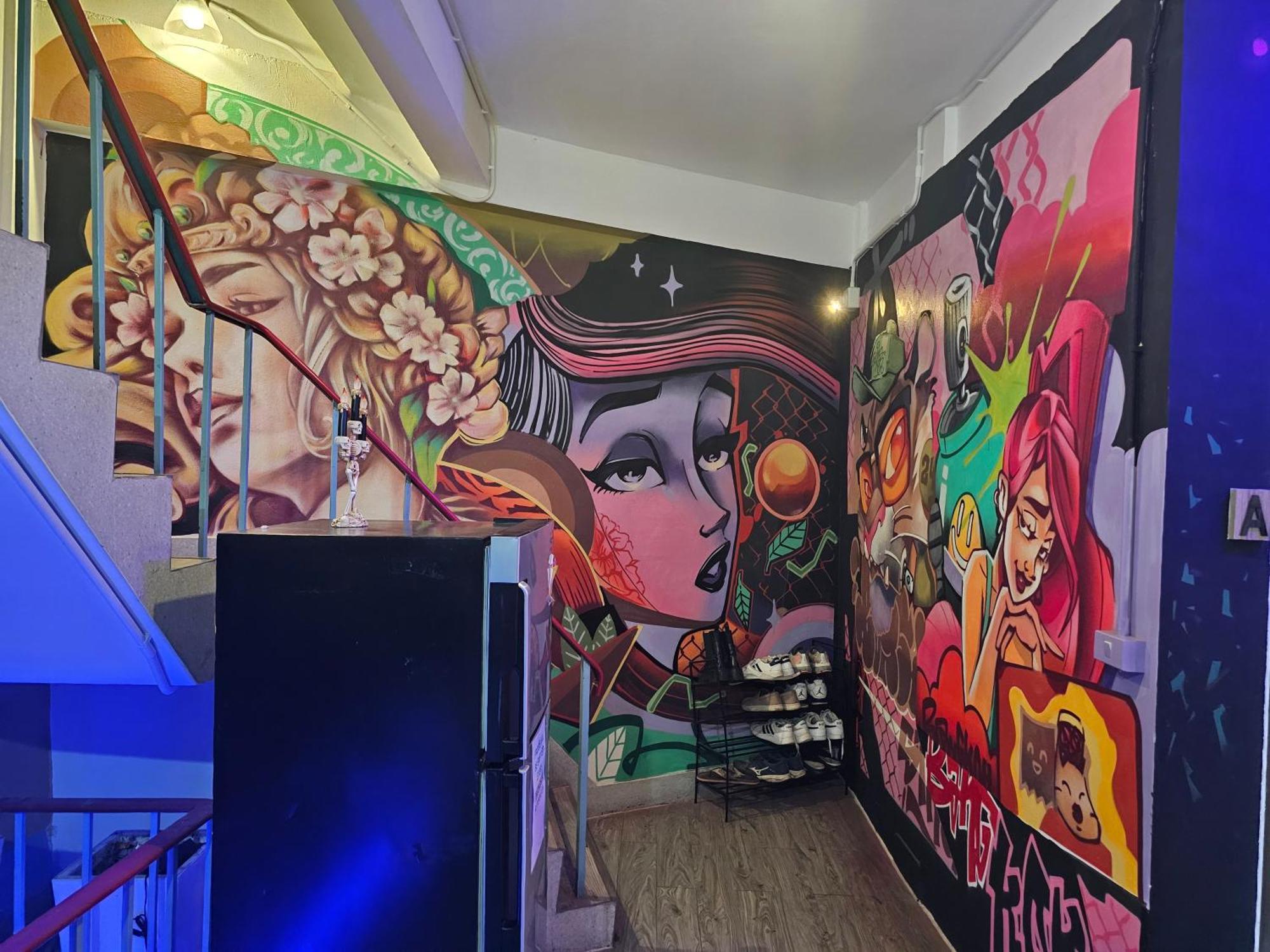 Urban Jungle Hostel Bangkok Luaran gambar